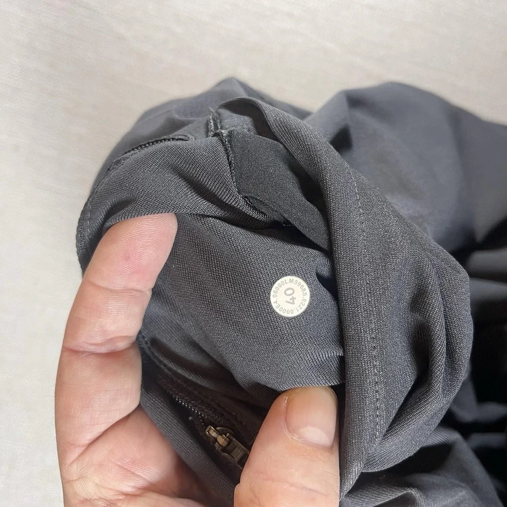 Lululemon Pants‎ Mens 40x27 Black Commission Classic Warpstreme Athleisure EUC